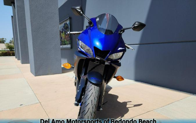 2024 Yamaha YZF-R3 ABS