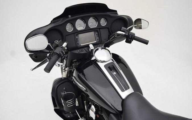 2014 Harley-Davidson FLHTCUTG - Tri Glide Ultra