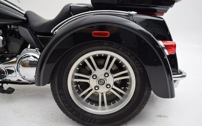 2014 Harley-Davidson FLHTCUTG - Tri Glide Ultra