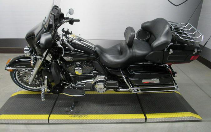 2012 Harley-Davidson® FLHTCU - Electra Glide® Ultra Classic