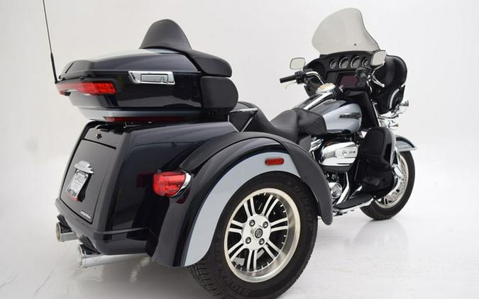 2019 Harley-Davidson FLHTCUTG - Tri Glide Ultra