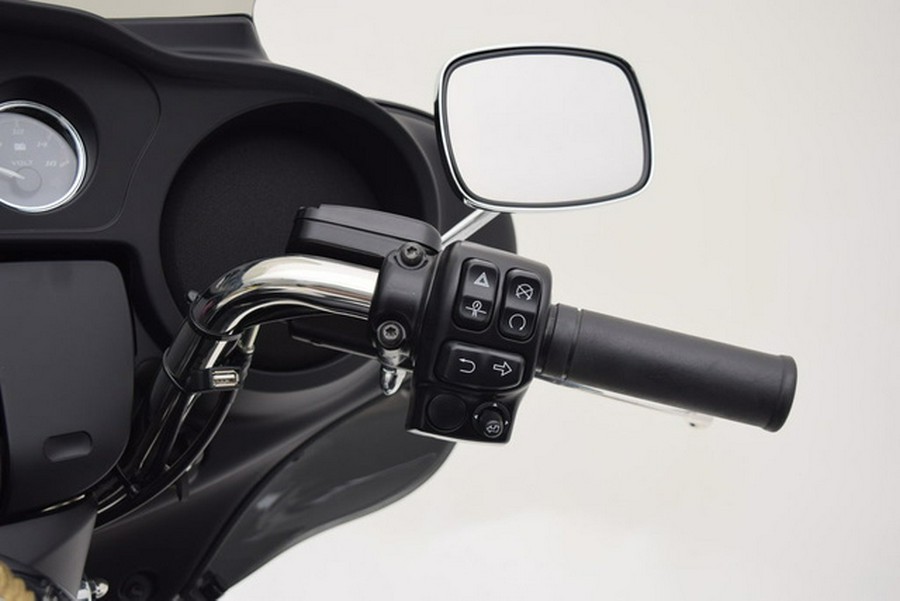 2019 Harley-Davidson FLHTCUTG - Tri Glide Ultra