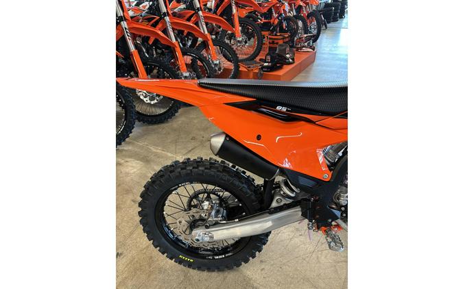 2027 85 SX 19/16 - KTM