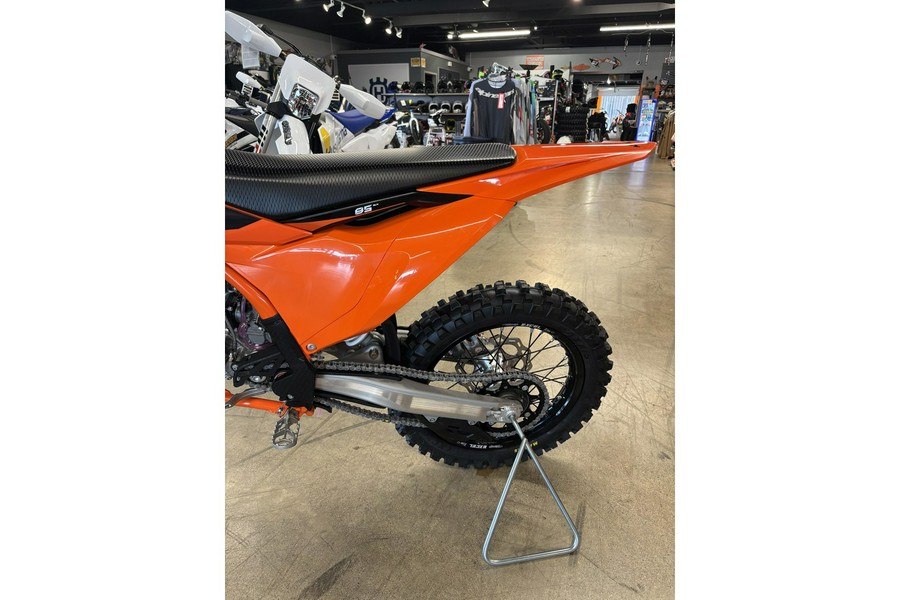 2027 85 SX 19/16 - KTM
