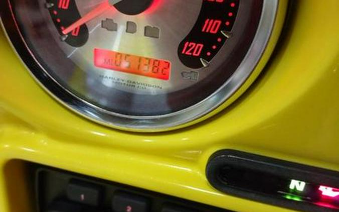 2005 Harley-Davidson FLHTCSE2 Daytona By California Side car