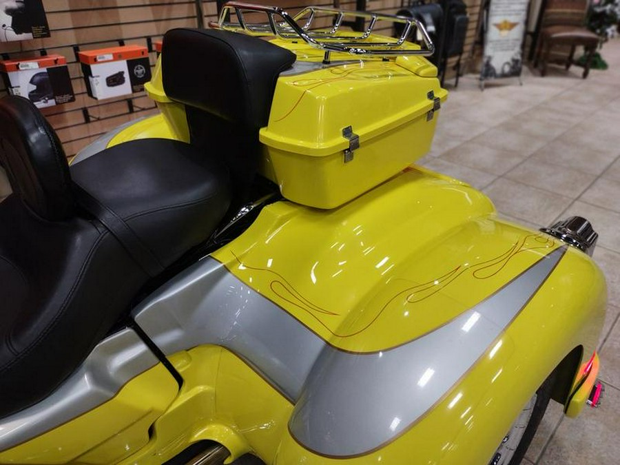 2005 Harley-Davidson FLHTCSE2 Daytona By California Side car