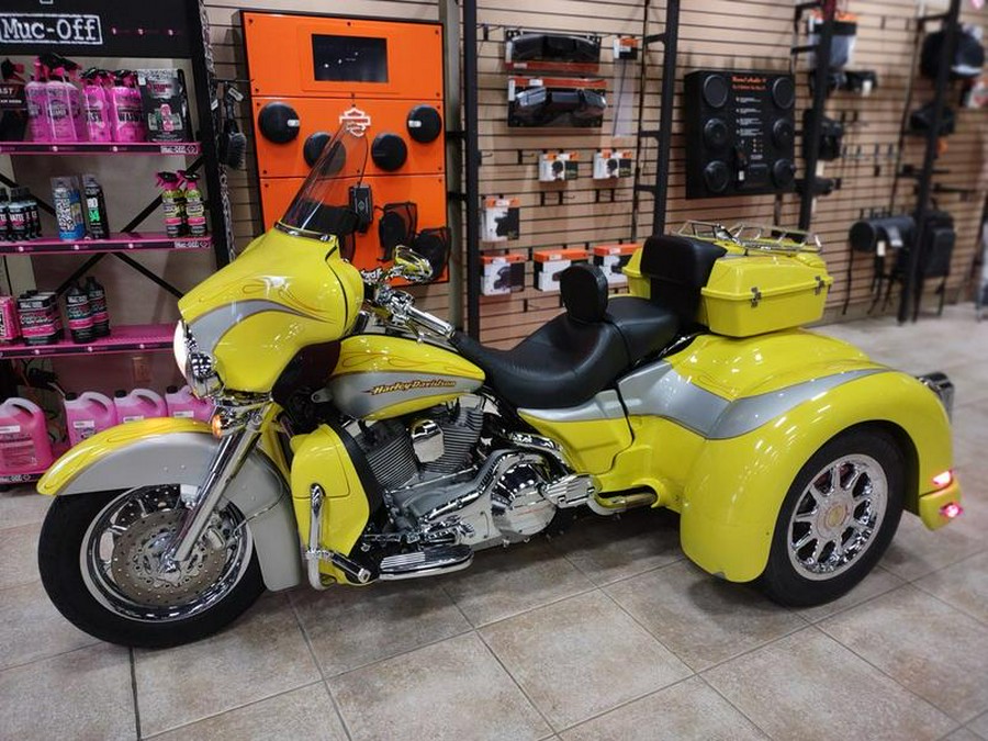 2005 Harley-Davidson FLHTCSE2 Daytona By California Side car