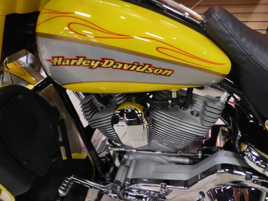 2005 Harley-Davidson FLHTCSE2 Daytona By California Side car