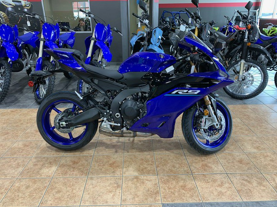 2026 Yamaha YZF-R9 - Team Yamaha Blue