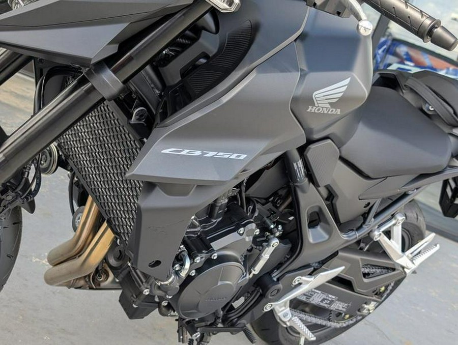 2025 Honda® CB750 Hornet