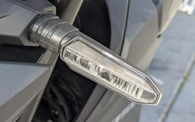 2025 HondaĀ® CB750 Hornet