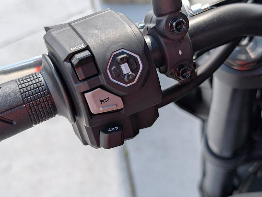 2025 Honda® CB750 Hornet