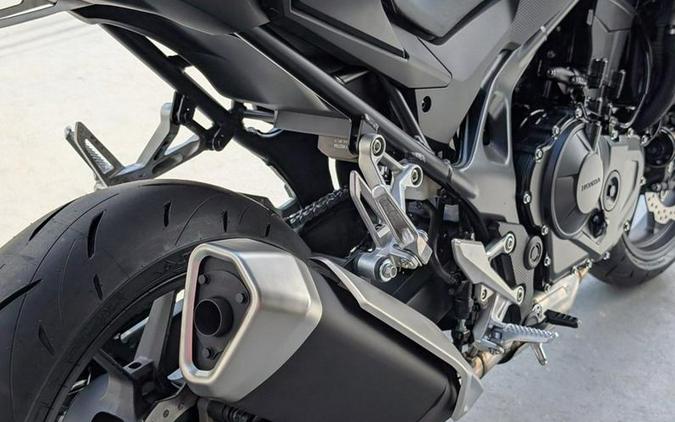 2025 HondaĀ® CB750 Hornet