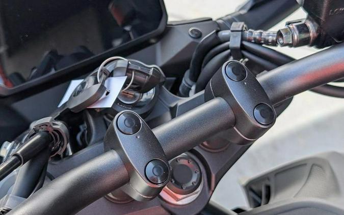 2025 HondaĀ® CB750 Hornet