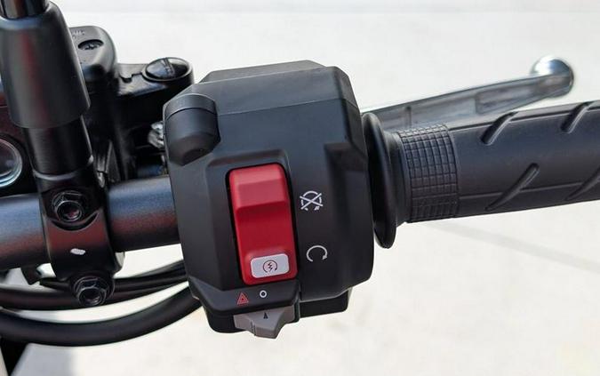 2025 HondaĀ® CB750 Hornet