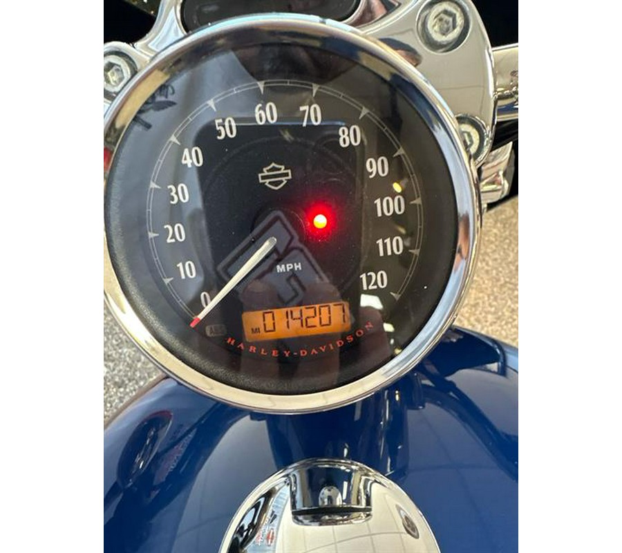 2016 Harley-Davidson 1200 Custom