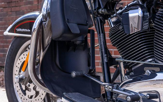 2011 HARLEY DAVIDSON FLHTCUTG TRIGLIDE ULTRA CLASSIC TRIKE W/TRAILER