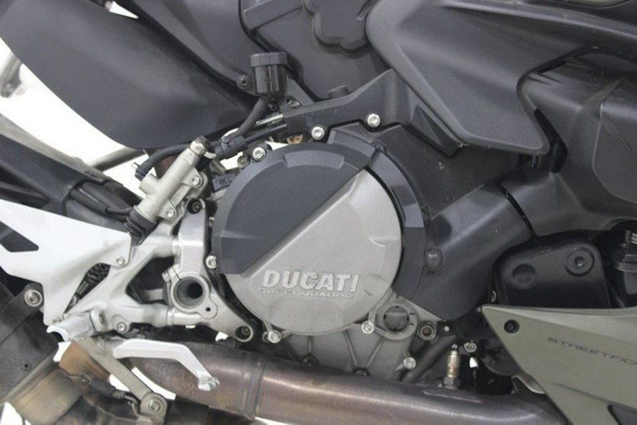 2023 Ducati Streetfighter V2 Storm Green V2