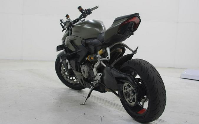 2023 Ducati Streetfighter V2 Storm Green V2