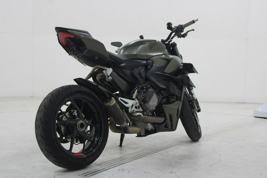 2023 Ducati Streetfighter V2 Storm Green V2