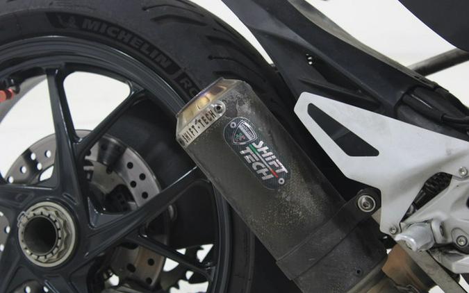 2023 Ducati Streetfighter V2 Storm Green V2
