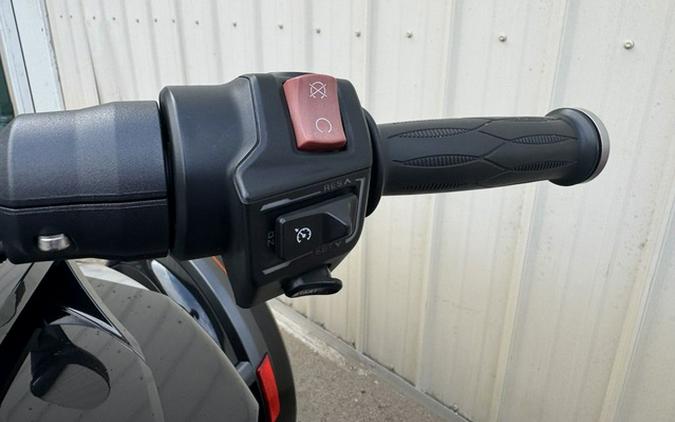 2015 Can-Am Spyder F3 S 6-Speed Semi-Automatic (SE6) Steel Black