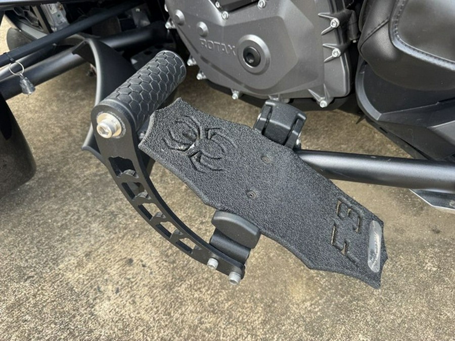 2015 Can-Am Spyder F3 S 6-Speed Semi-Automatic (SE6) Steel Black