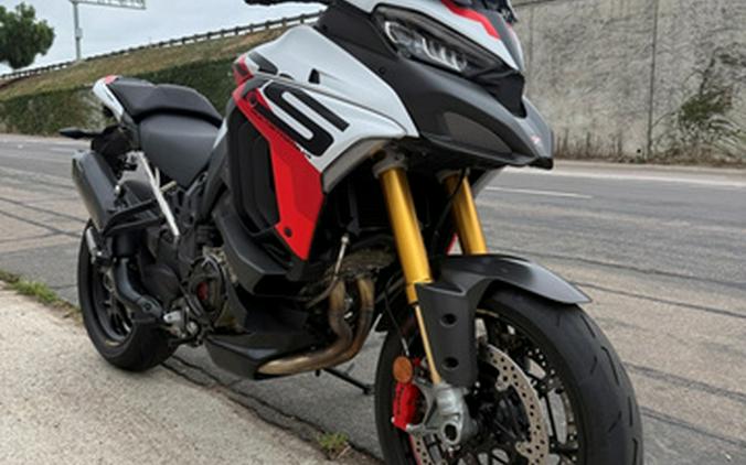 2025 Ducati Multistrada V4 RS