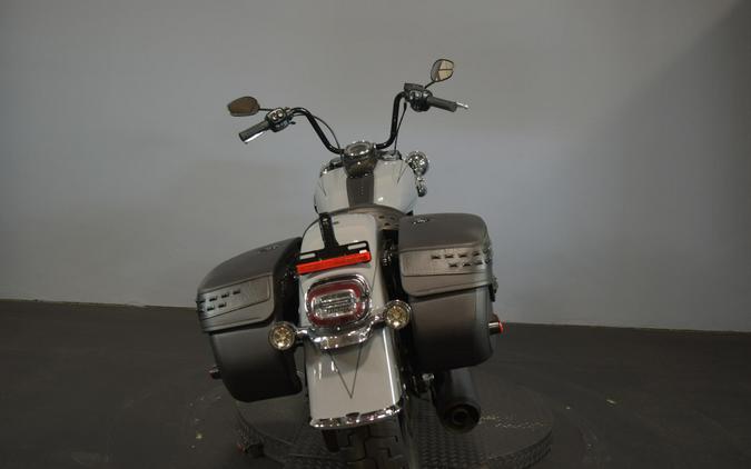 2026 Harley-Davidson Heritage Classic Dark Billiard Gray Black Cast Wheels