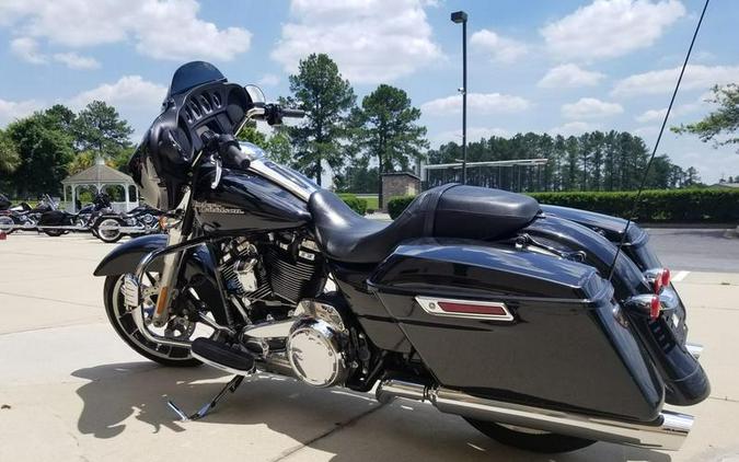 2020 Harley-Davidson® FLHX - Street Glide®