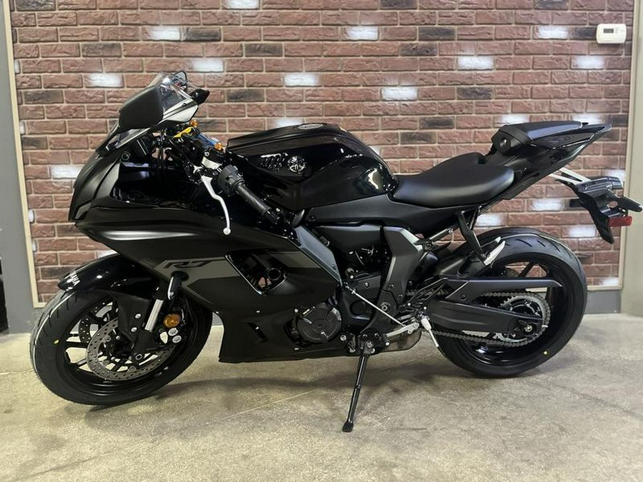 2025 Yamaha YZF-R7