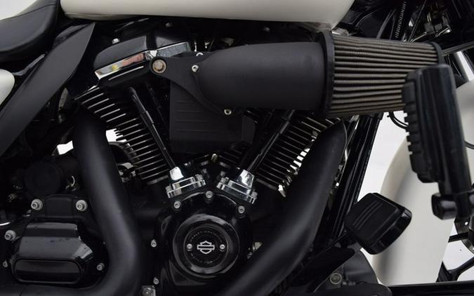 2018 Harley-Davidson FLHXS - Street Glide Special