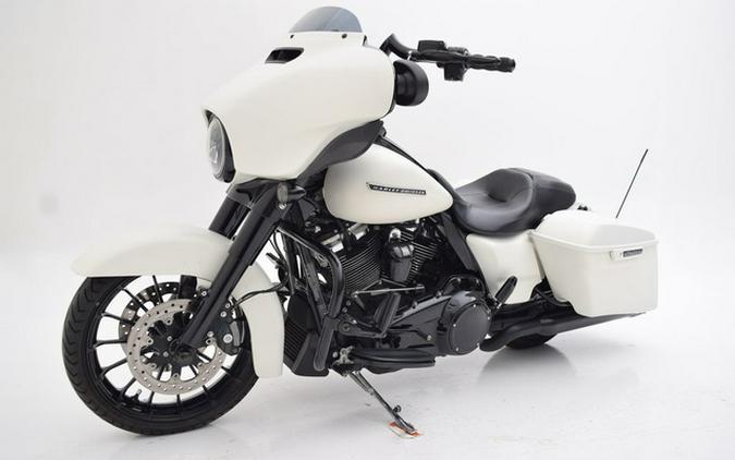 2018 Harley-Davidson FLHXS - Street Glide Special