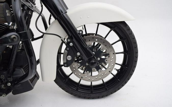 2018 Harley-Davidson FLHXS - Street Glide Special