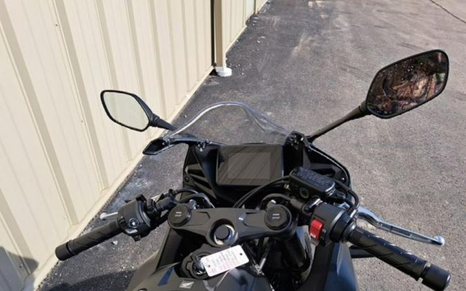 2026 Honda CBR650R E-Clutch