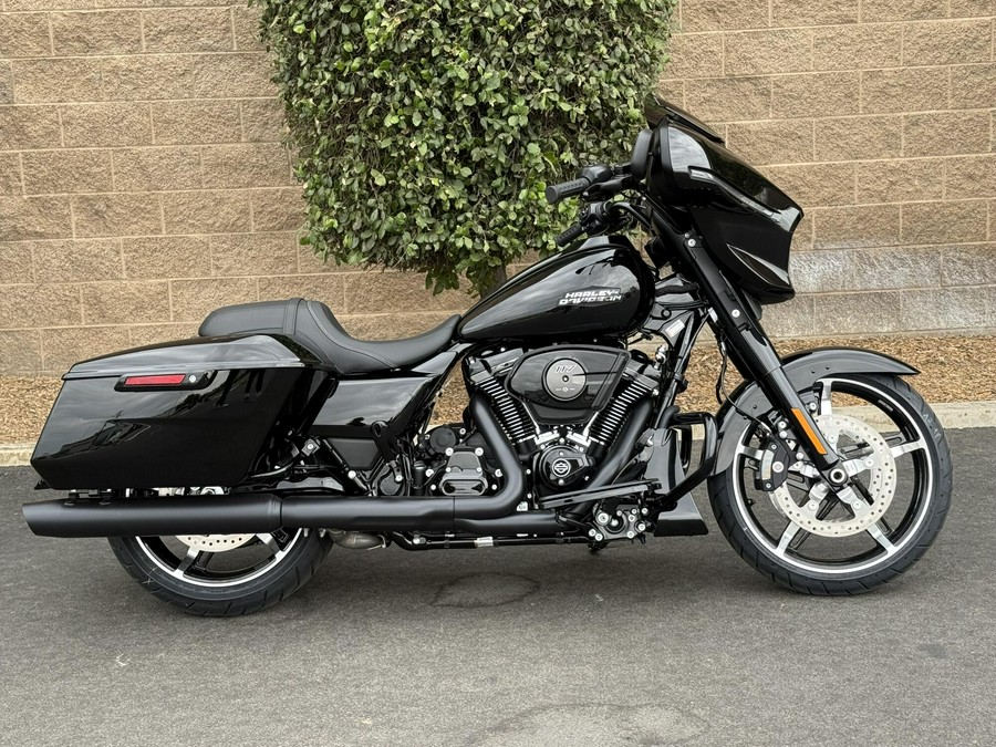 FLHX 2026 Street Glide®