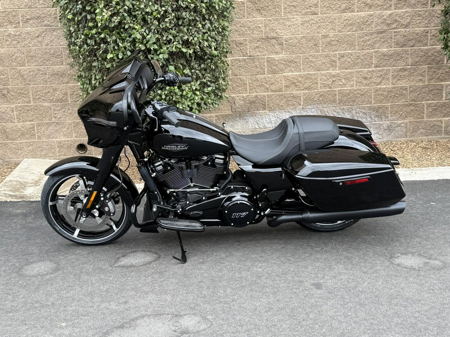 FLHX 2026 Street Glide®