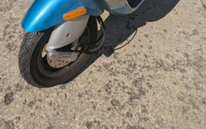2004 Vespa ET2