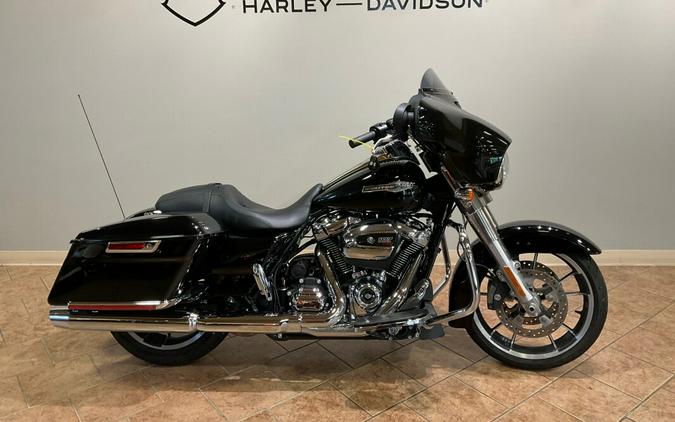 2022 Harley-Davidson Street Glide Vivid Black FLHX