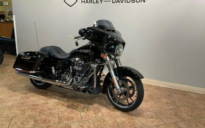 2022 Harley-Davidson Street Glide Vivid Black FLHX