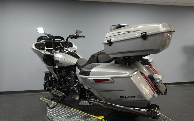 2023 Harley-Davidson CVO Road Glide LTD Anniversary