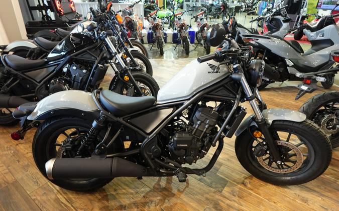 2026 Honda Rebel 300 E-Clutch