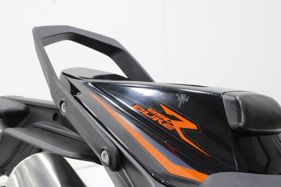 2023 KTM Duke 890 R
