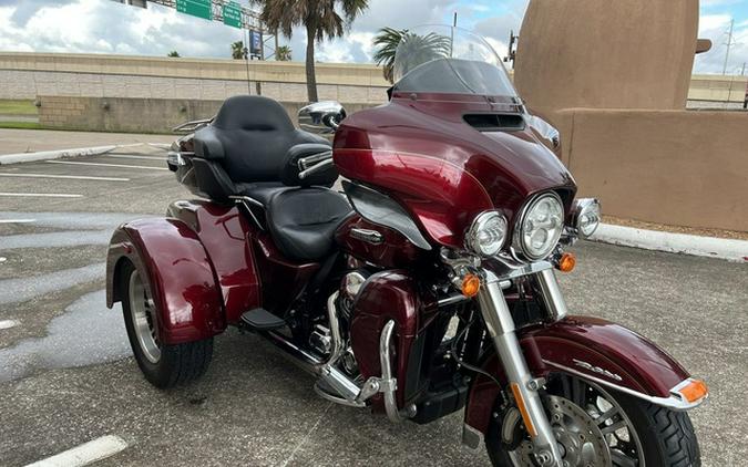 2016 Harley-Davidson FLHTCUTG - Tri Glide Ultra FLHTCUTG