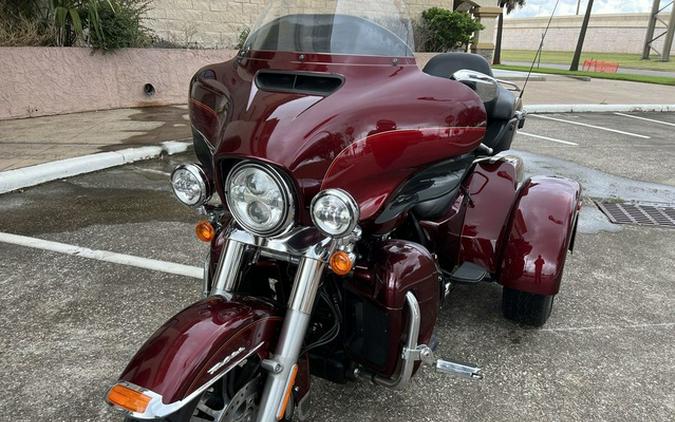 2016 Harley-Davidson FLHTCUTG - Tri Glide Ultra FLHTCUTG