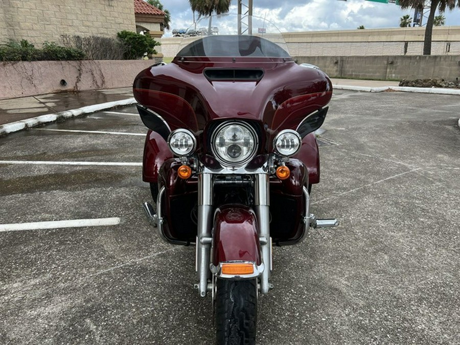 2016 Harley-Davidson FLHTCUTG - Tri Glide Ultra FLHTCUTG