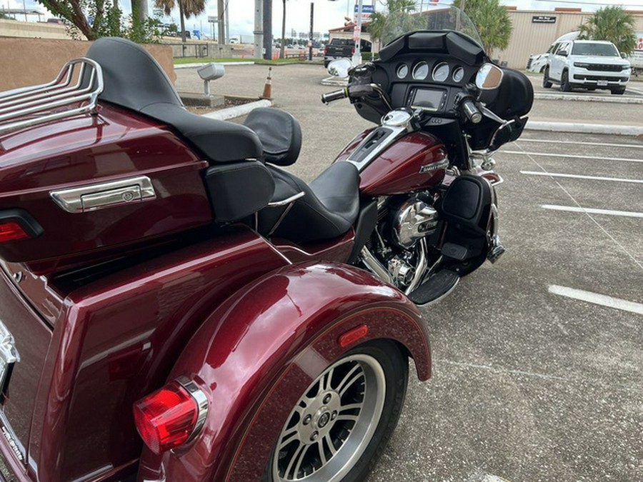 2016 Harley-Davidson FLHTCUTG - Tri Glide Ultra FLHTCUTG