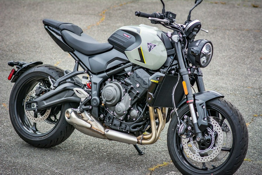 2026 Triumph Trident 660 Stone Grey