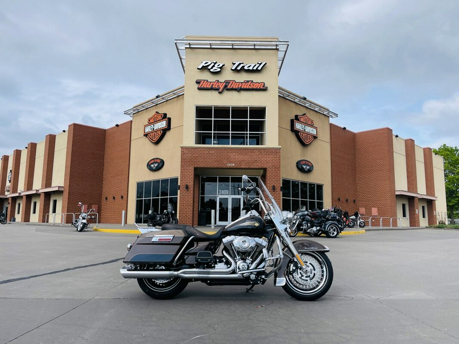 2013 Harley-Davidson Road King® 105th Anniversary Special Edition #1563/1750 FLHR ANV