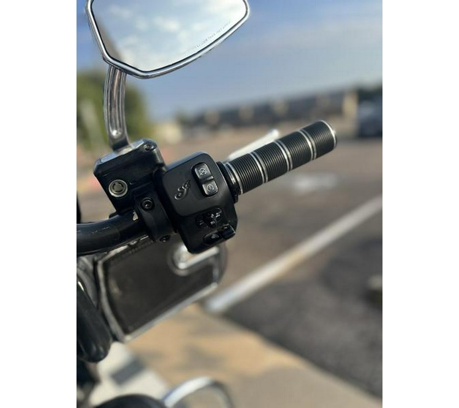 2018 Indian Motorcycle® Chieftain® ABS Steel Gray